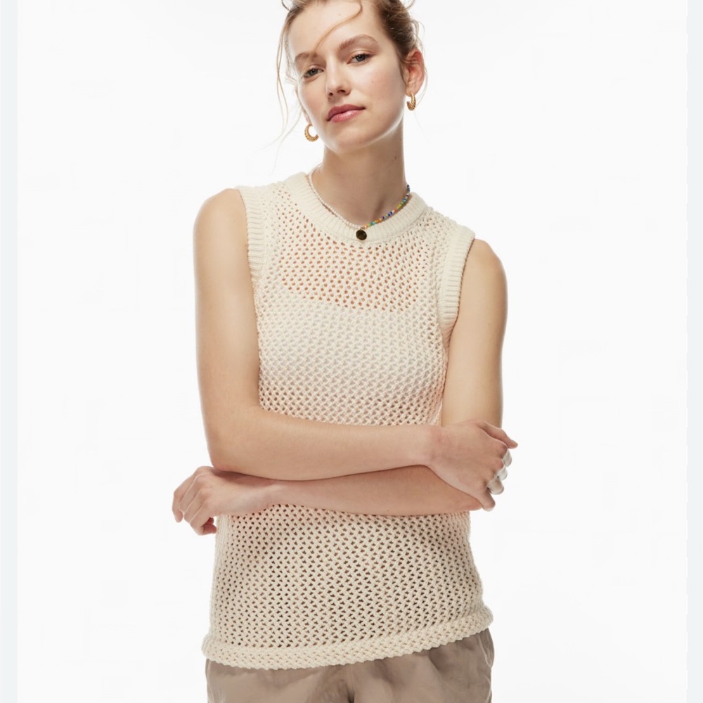Tna Aritzia 💚 Sweater Vest